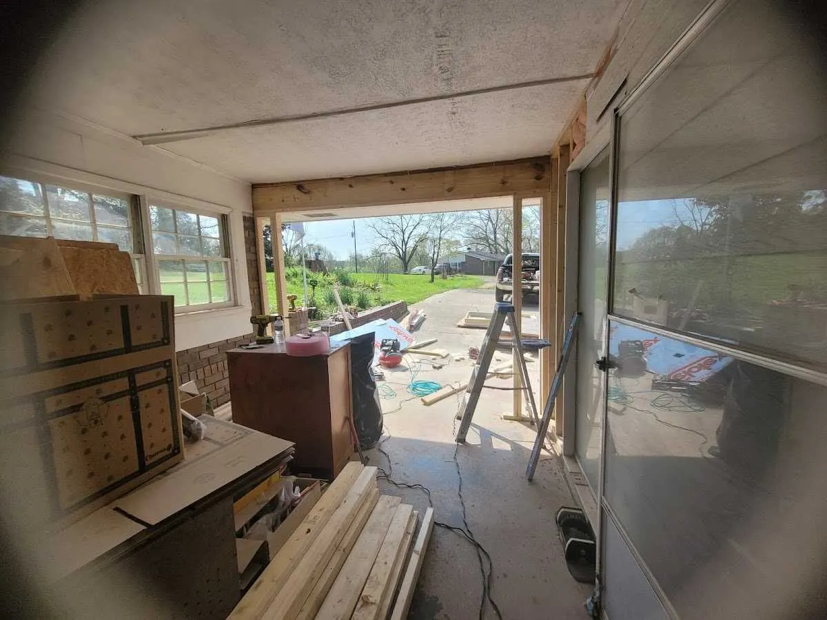 Air movers and dehumidifier for Water Mitigation Services in Utica